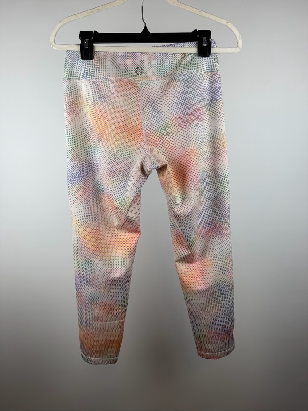 Pro Player Pastel Tie-Dye Mesh Leggings in Multi-Color - Picture 3 of 8